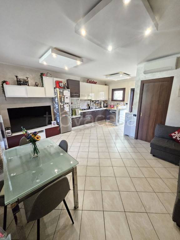 appartamento in vendita a Roma in zona Dragona/Bagnoletto