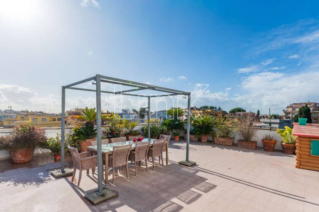 appartamento in vendita a Roma in zona Trionfale