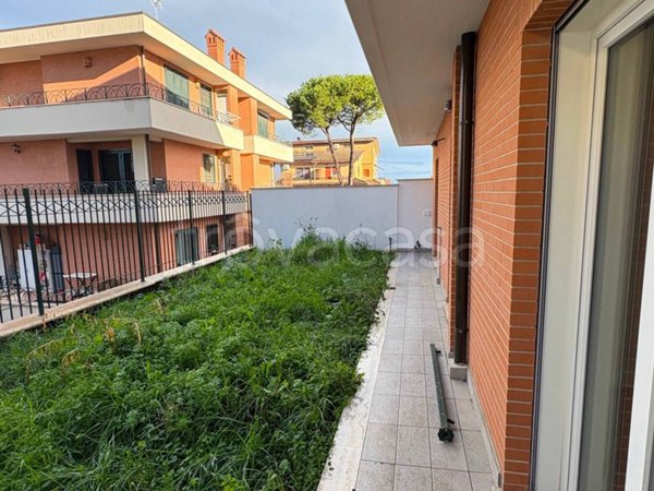 appartamento in vendita a Roma in zona Casal Morena
