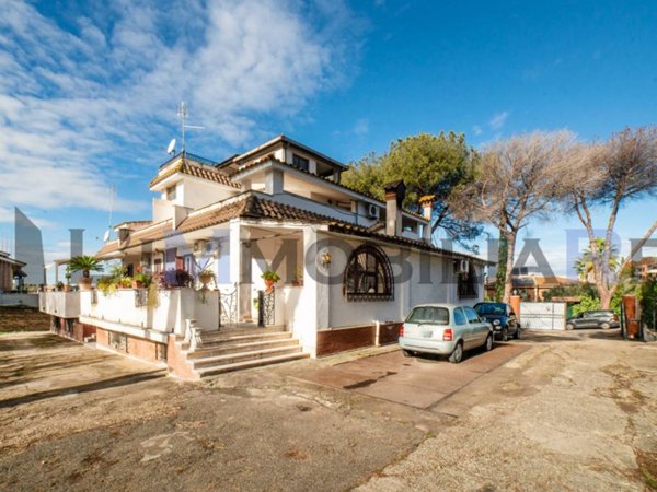 appartamento in vendita a Roma in zona Aurelio