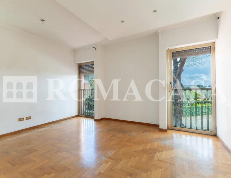 appartamento in vendita a Roma in zona Ardeatino