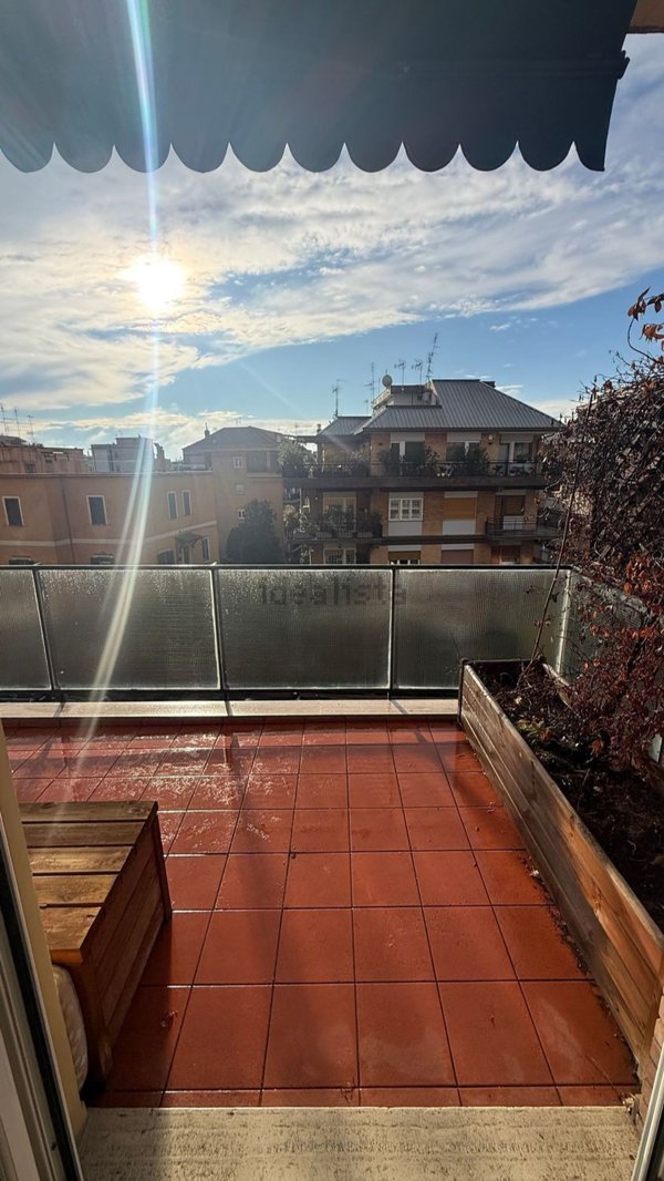 appartamento in vendita a Roma in zona Tor di Quinto