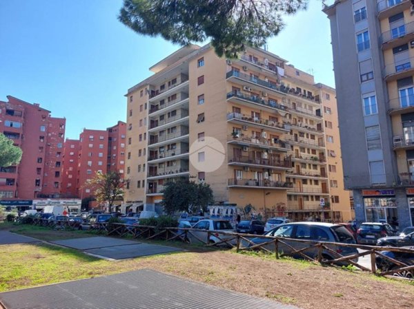 appartamento in vendita a Roma in zona Tuscolano