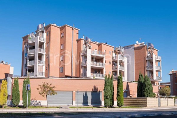 appartamento in vendita a Roma in zona Settecamini