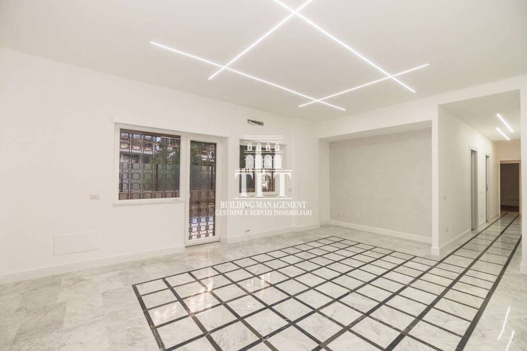 ufficio in vendita a Roma in zona Salario