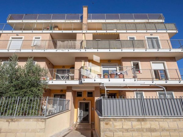 appartamento in vendita a Roma in zona Borghesiana