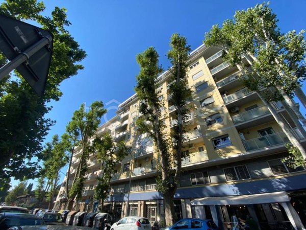 appartamento in vendita a Roma in zona Ardeatino