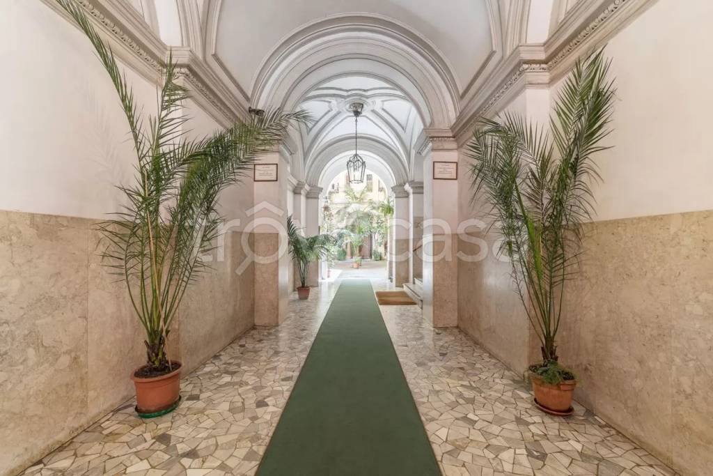 appartamento in vendita a Roma in zona Trastevere