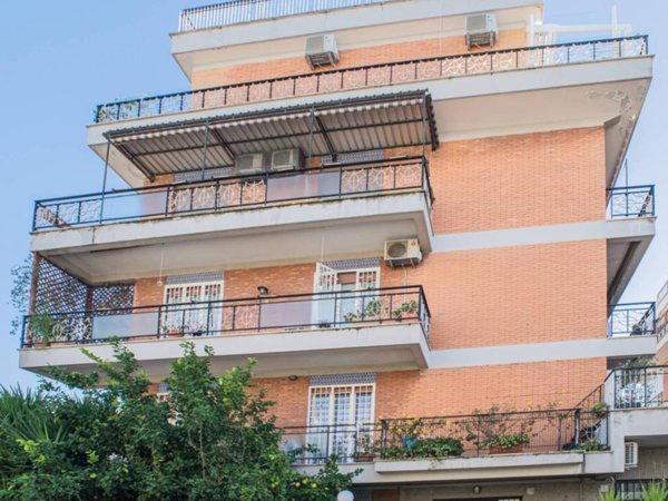 appartamento in vendita a Roma in zona Torrevecchia