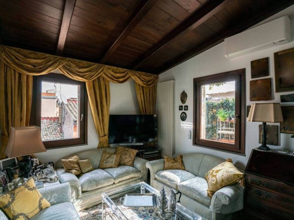 appartamento in vendita a Roma in zona Trastevere