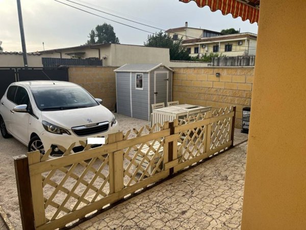 casa indipendente in vendita a Roma in zona Piana del Sole