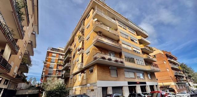 appartamento in vendita a Roma in zona Trionfale