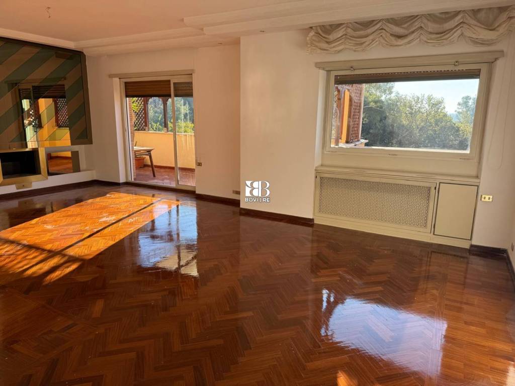 appartamento in vendita a Roma in zona Grottarossa