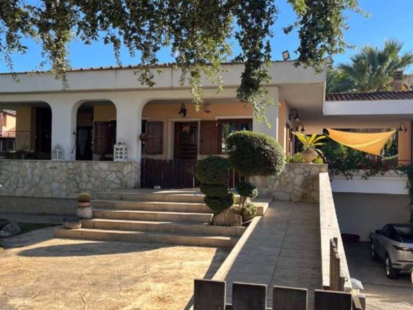 casa indipendente in vendita a Roma in zona Castel di Leva