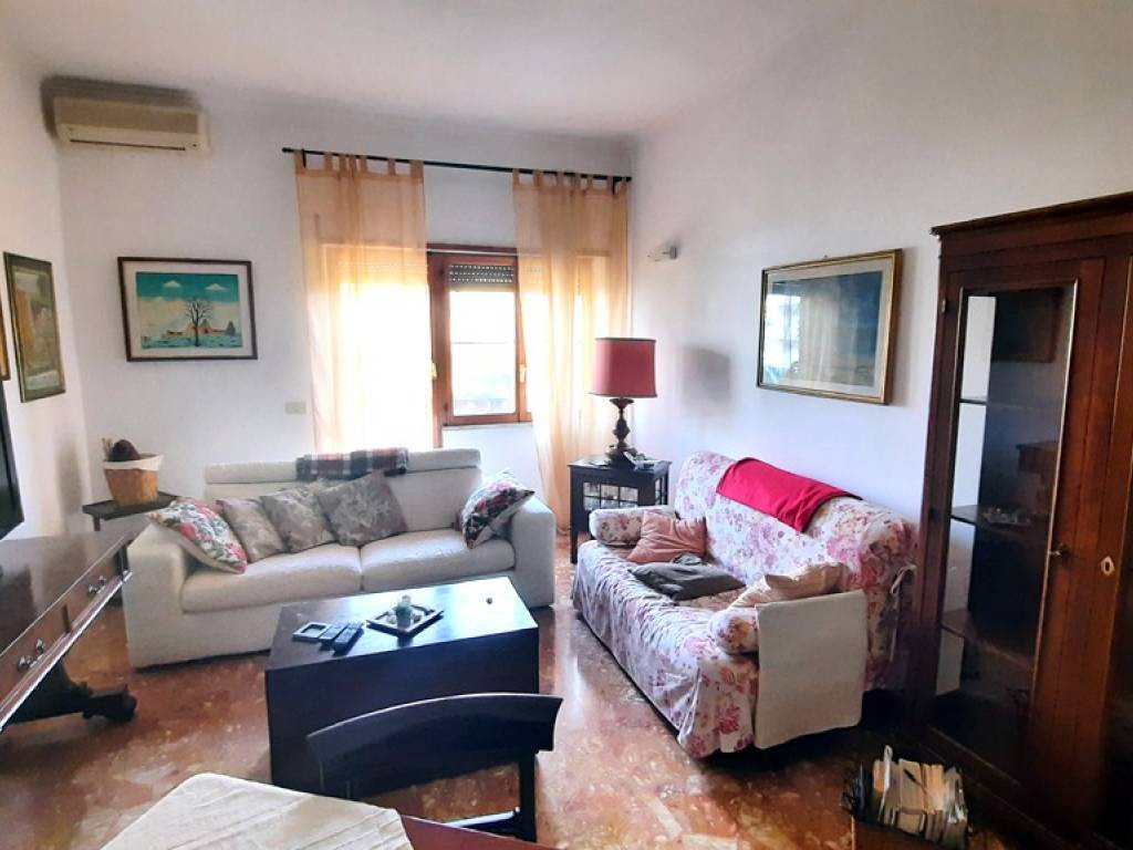 appartamento in vendita a Roma in zona Acilia