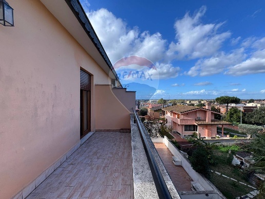 appartamento in vendita a Roma in zona Acilia