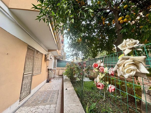 appartamento in vendita a Roma in zona Corviale