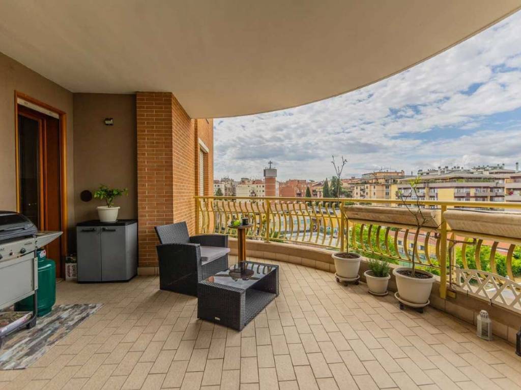 appartamento in vendita a Roma in zona Monte Sacro/Talenti