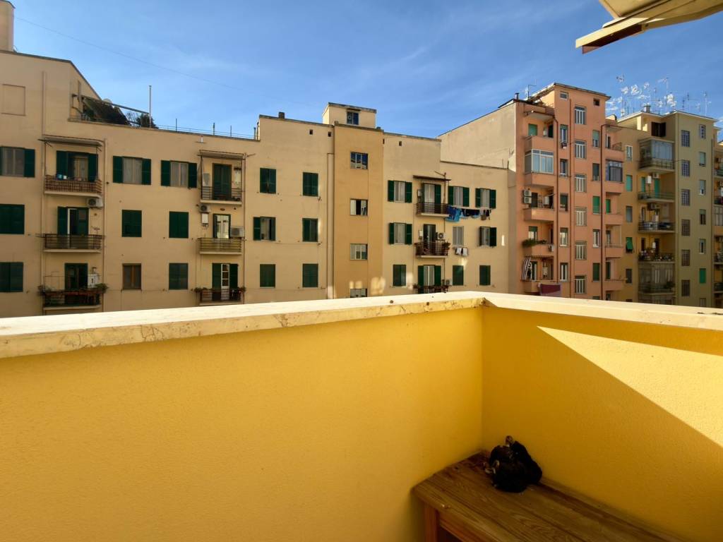 appartamento in vendita a Roma in zona Appio Latino