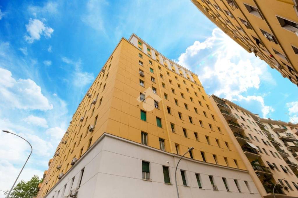 appartamento in vendita a Roma in zona Appio Latino