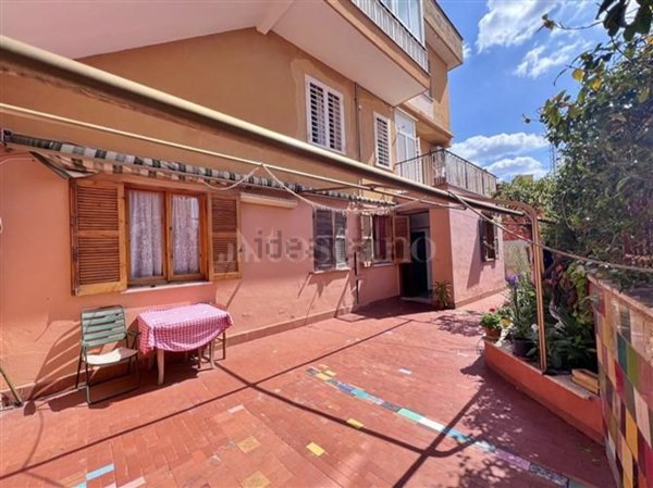 casa semindipendente in vendita a Roma in zona Ottavia