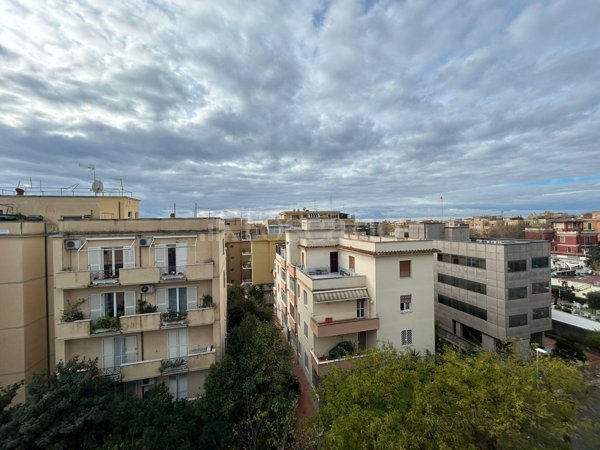 appartamento in vendita a Roma in zona Ostia