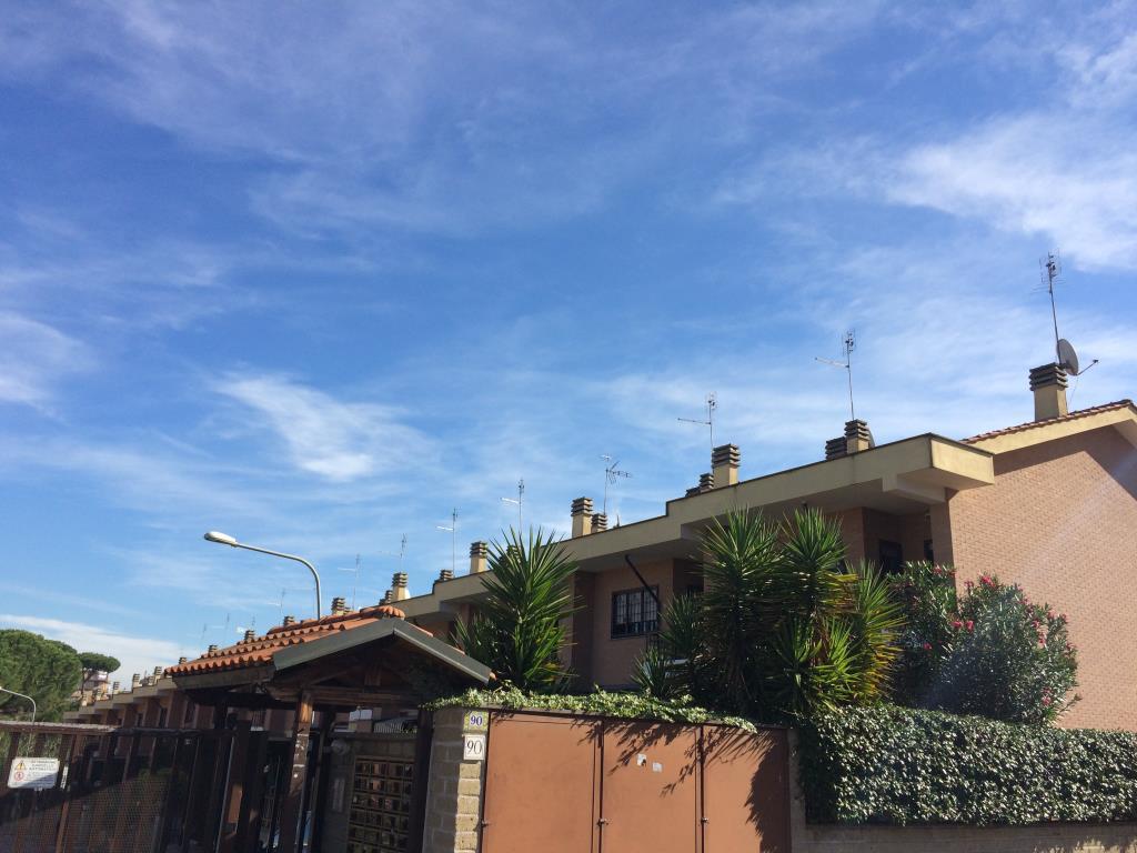 casa indipendente in vendita a Roma in zona Tor Vergata/Torrenova