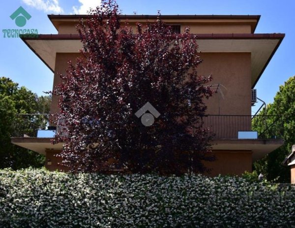 appartamento in vendita a Roma in zona Appio Pignatelli
