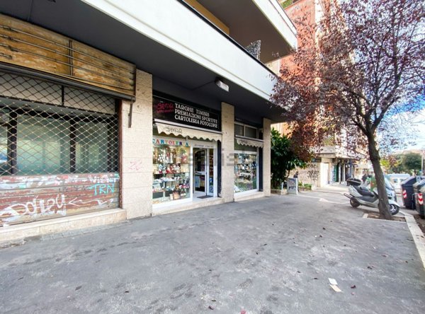 negozio in vendita a Roma in zona Aurelio