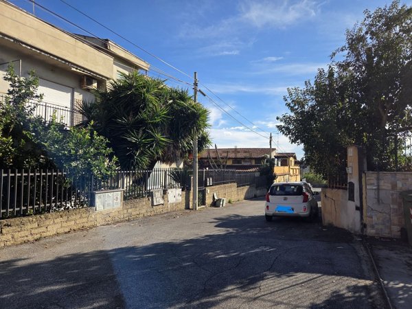 ufficio in vendita a Roma in zona Magliana Vecchia