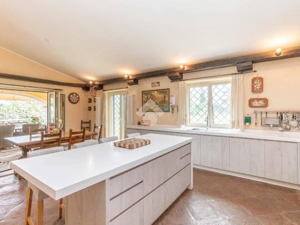 casa indipendente in vendita a Roma in zona Casal Monastero