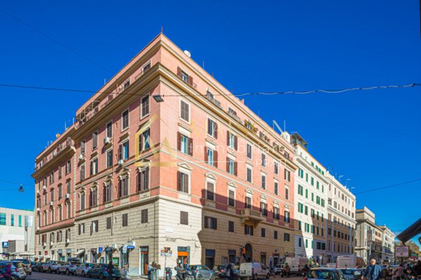 appartamento in vendita a Roma in zona Rione Prati