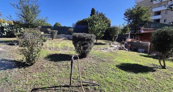 casa indipendente in vendita a Roma in zona Mezzocammino