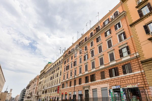 appartamento in vendita a Roma in zona Esquilino