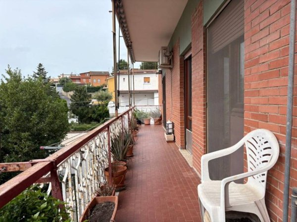 appartamento in vendita a Roma in zona Massimina/Casal Lumbroso