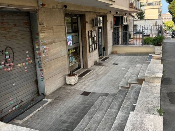 negozio in vendita a Roma in zona Gianicolense