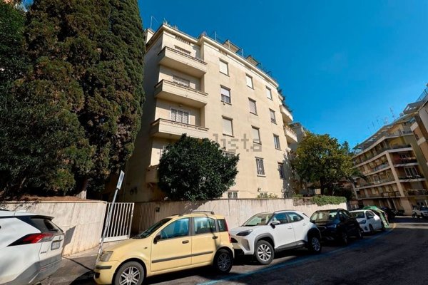 appartamento in vendita a Roma in zona Nomentano