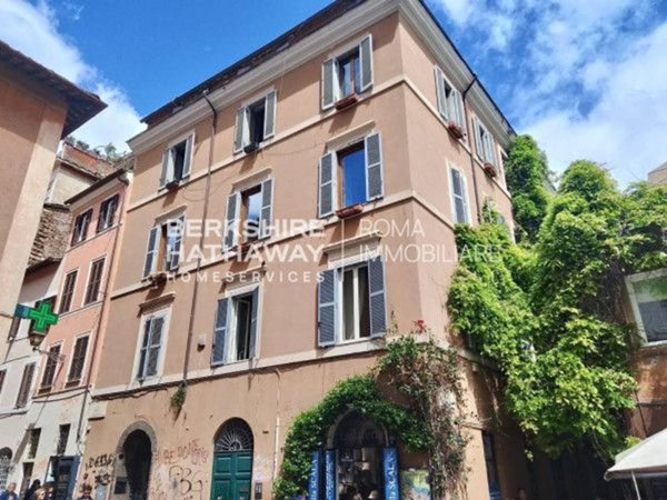 appartamento in vendita a Roma in zona Trastevere