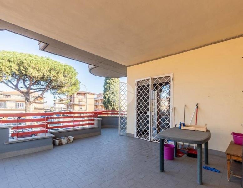 appartamento in vendita a Roma in zona Finocchio