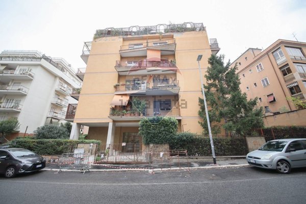 appartamento in vendita a Roma in zona Monte Sacro/Talenti