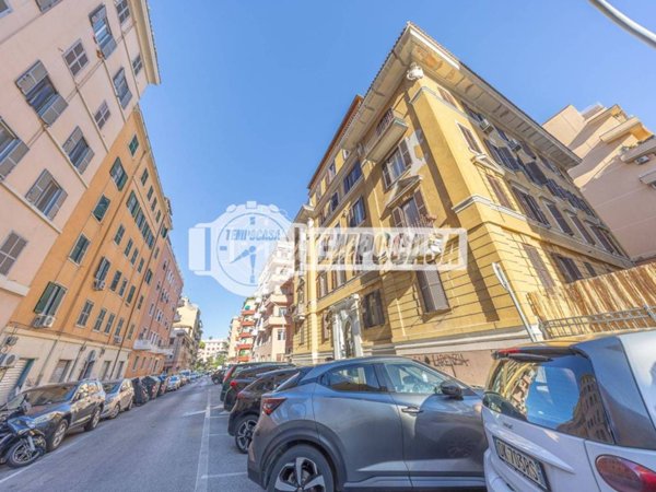 appartamento in vendita a Roma in zona Appio Latino