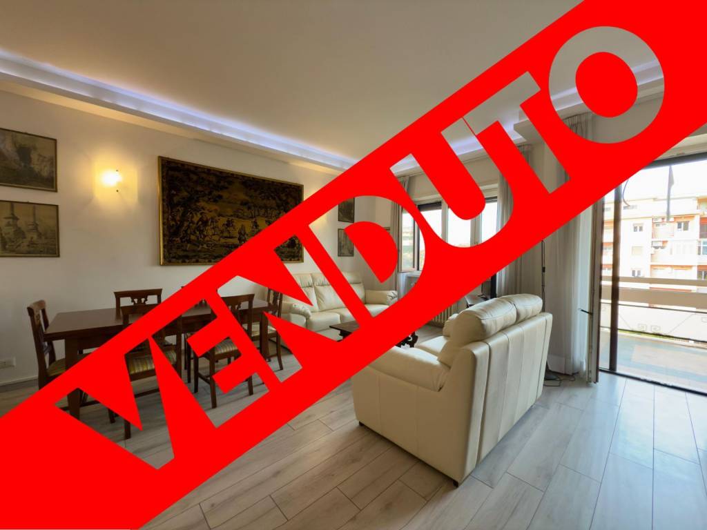 appartamento in vendita a Roma in zona Ardeatino