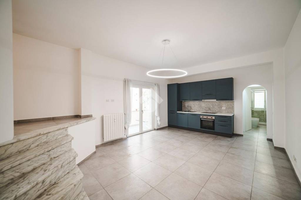 appartamento in vendita a Roma in zona Tor di Quinto