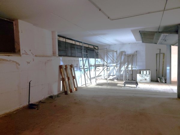 locale di sgombero in vendita a Roma in zona La Pisana