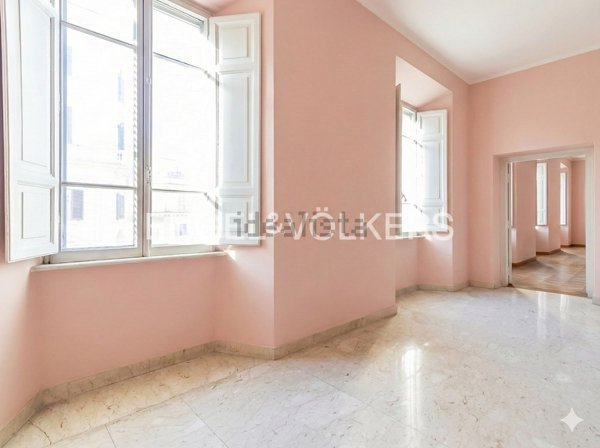 appartamento in vendita a Roma in zona Campo Marzio