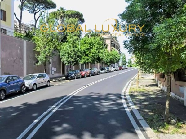 appartamento in vendita a Roma in zona Gianicolense