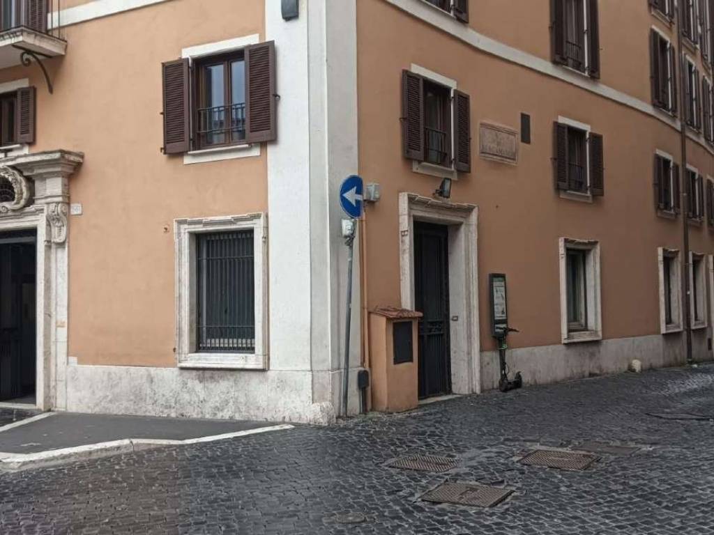 intera palazzina in vendita a Roma in zona Centro Storico