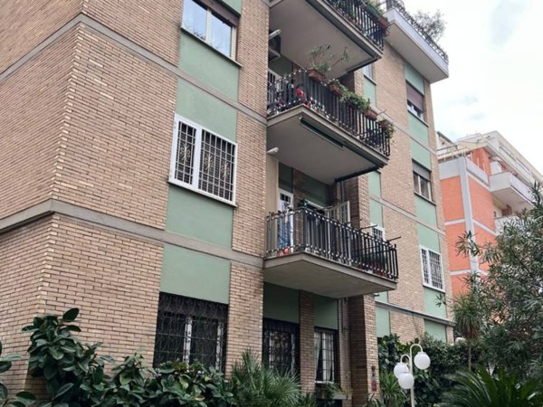 appartamento in vendita a Roma in zona Portuense