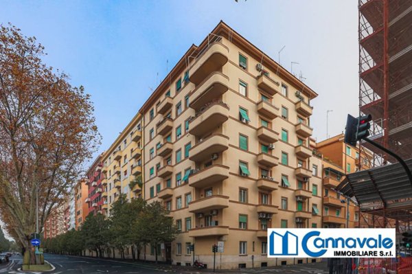 appartamento in vendita a Roma in zona Torre Gaia