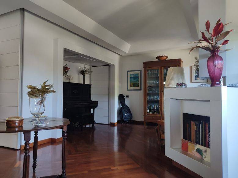 appartamento in vendita a Roma in zona Ostiense